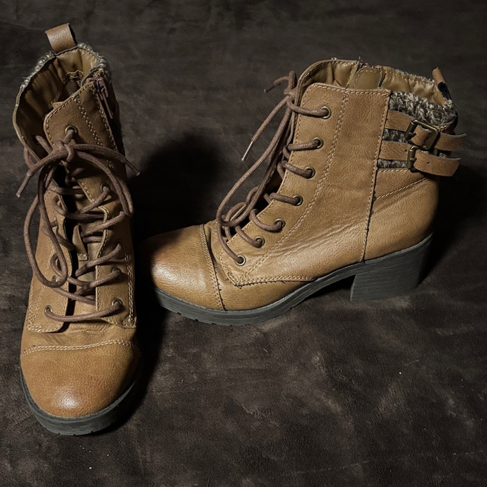 Rampage Tan Lace-Up Boots with side zipper